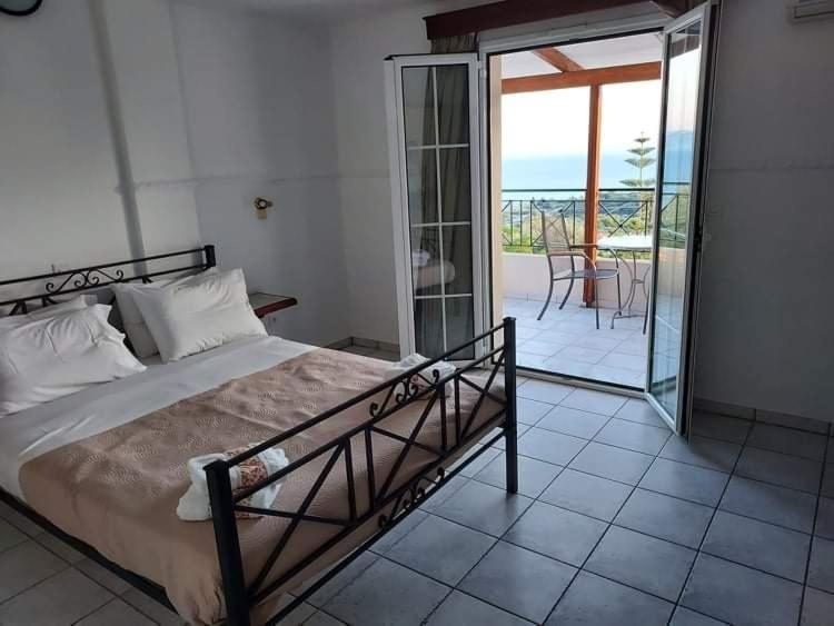Nostos Lejlighedshotel Mousata Eksteriør billede