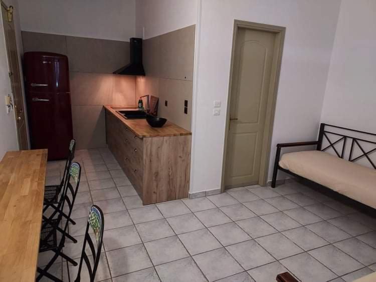 Nostos Lejlighedshotel Mousata Eksteriør billede
